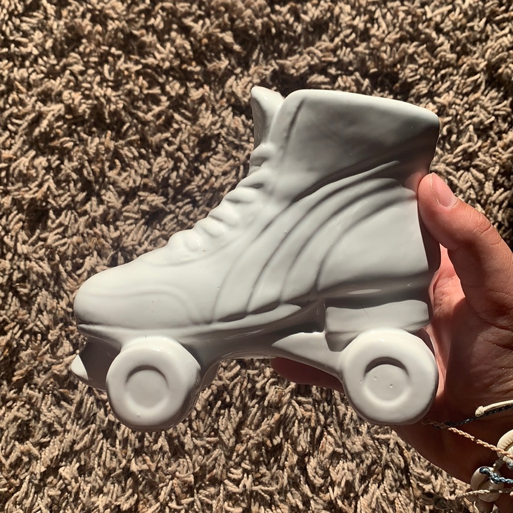 roller skate pen holder flower vase or just decor